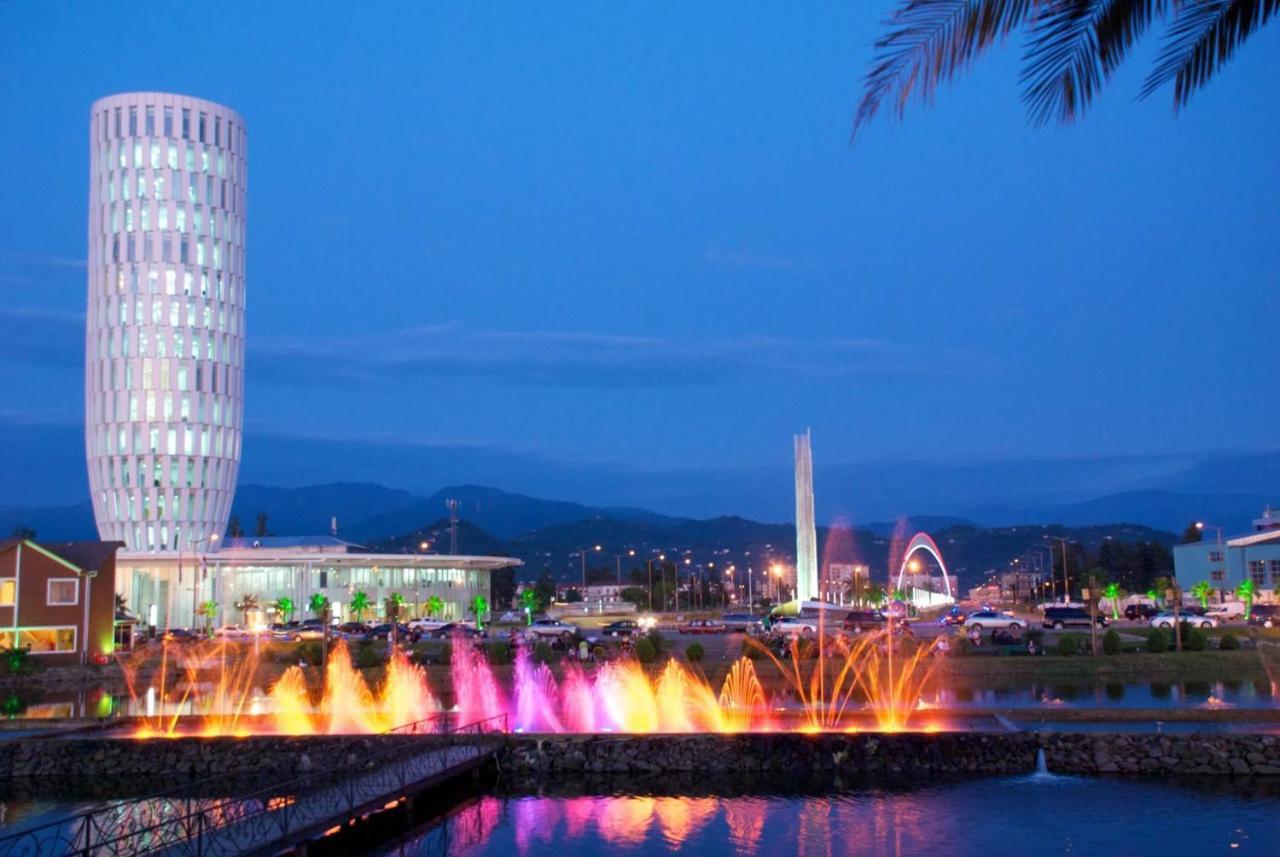 Orbi City In Batumi Батуми Екстериор снимка